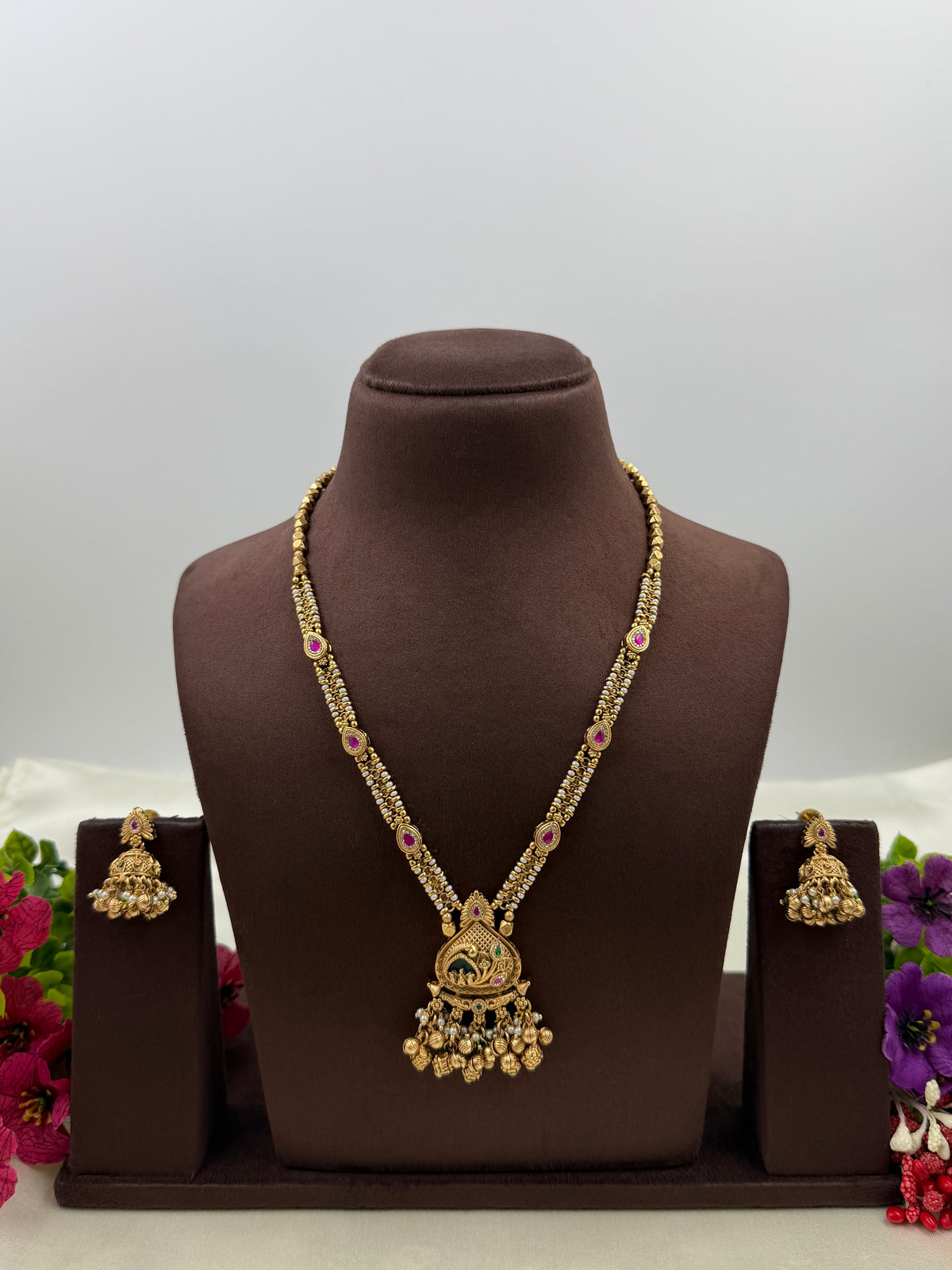 Savita Chorski Necklace Set