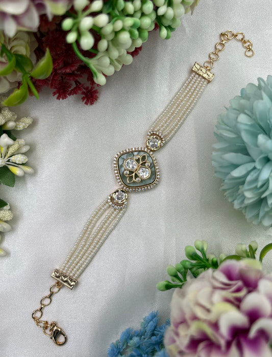 Trushine Pearl Bracelet