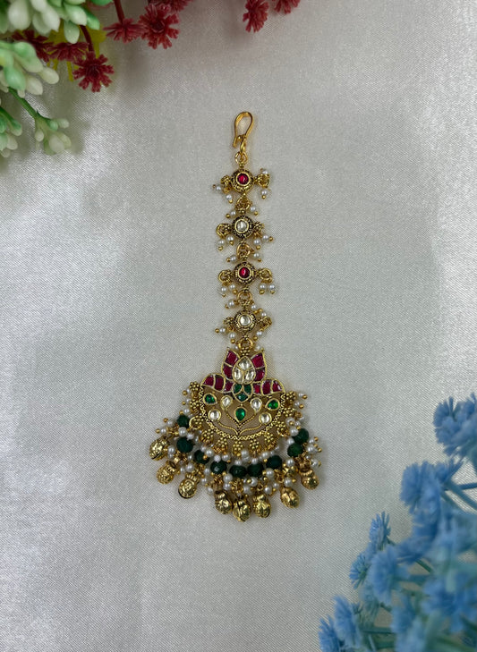 Mira Pachi Kundan Mang Tika