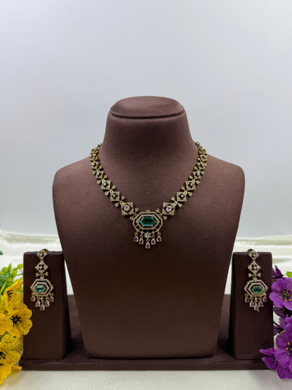 Hema Victorian Premium Necklace