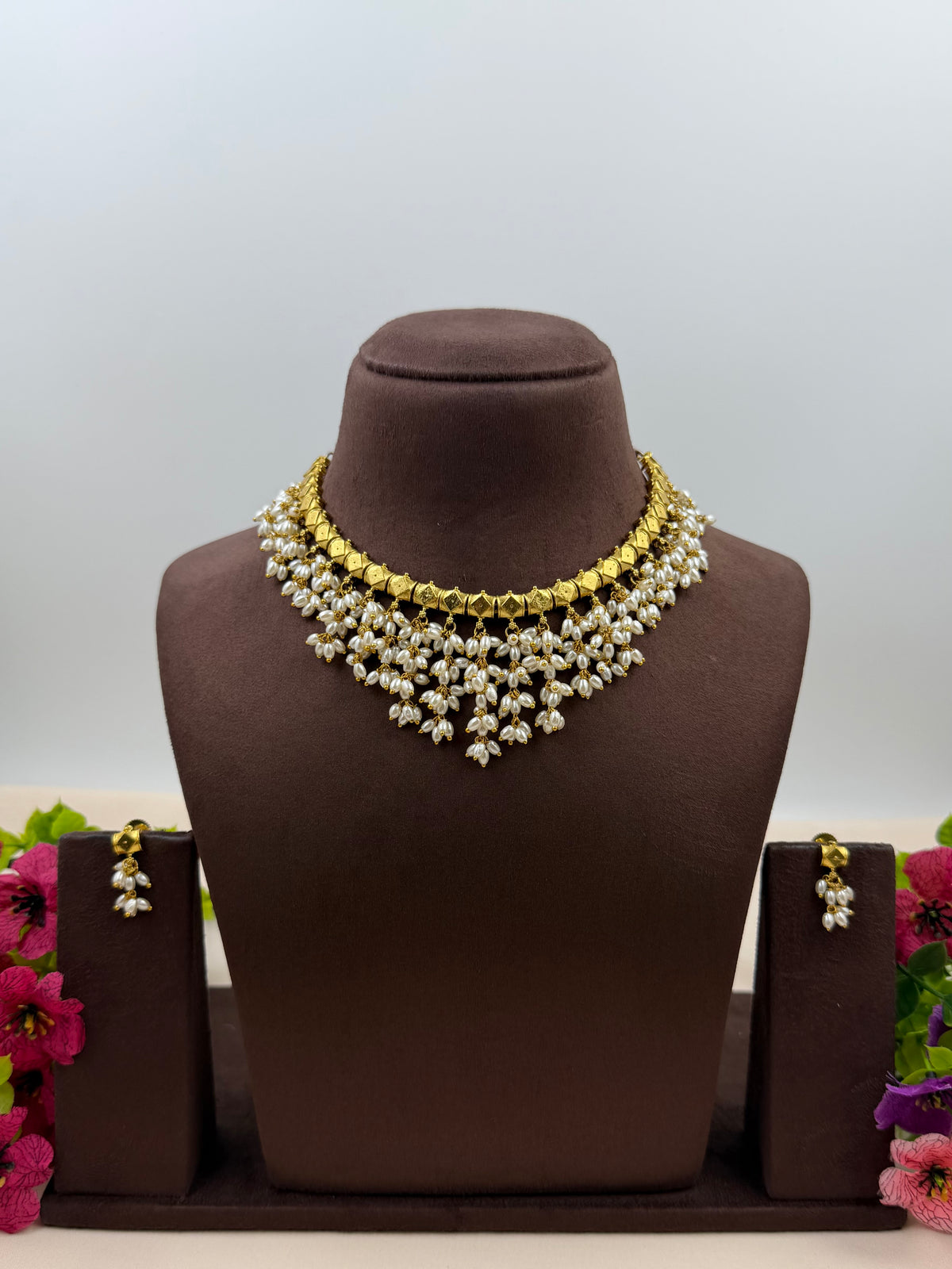 Jiya Traditional Necklace Set