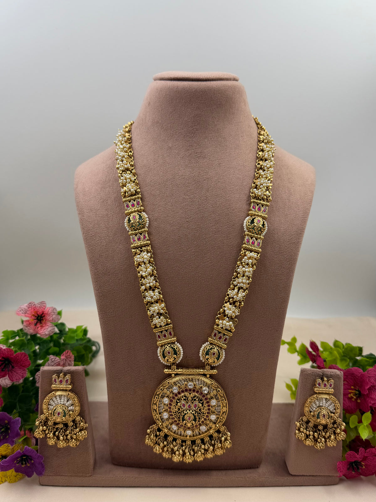 Sarita Heritage Chorski Long Necklace Set
