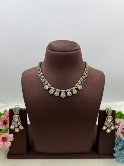 Reya Premium Victorian Necklace Set