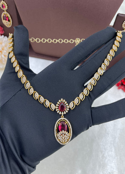 Delicate Single Line Victorian Drop Design Necklace.