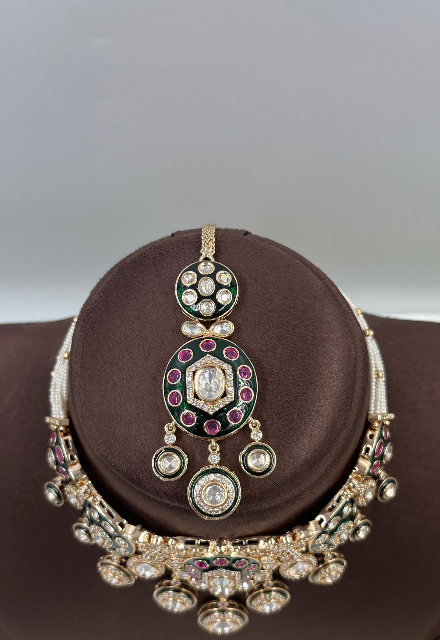 Eshani Moissanite Kundan Choker Necklace
