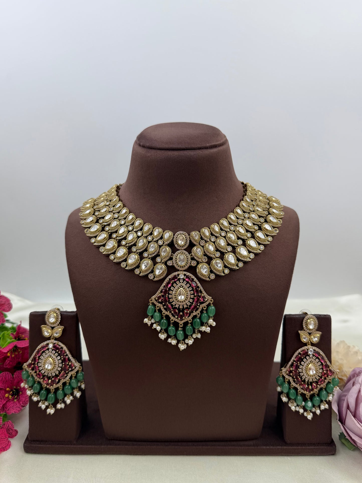 Vedika Premium Victorian Necklace Set