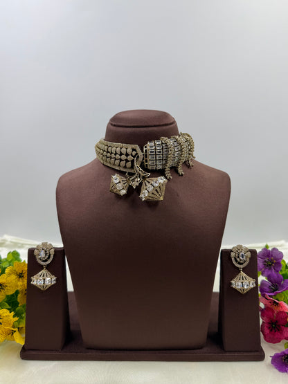 Hemanshi Victorian Premium Choker