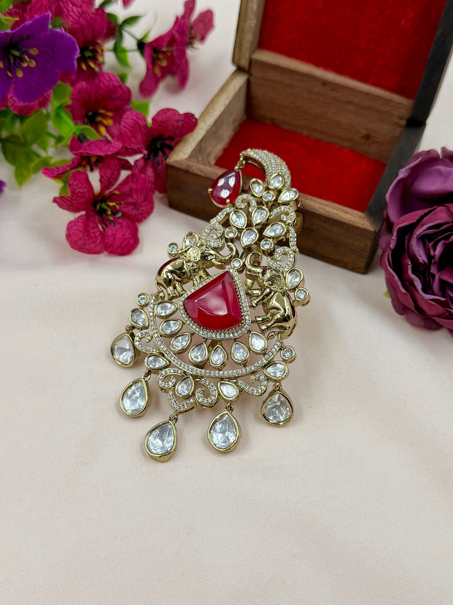 Charvi Victorian Kalangi