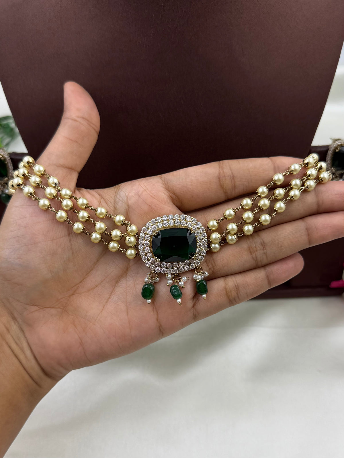Saisha Victorian Choker Necklace Set
