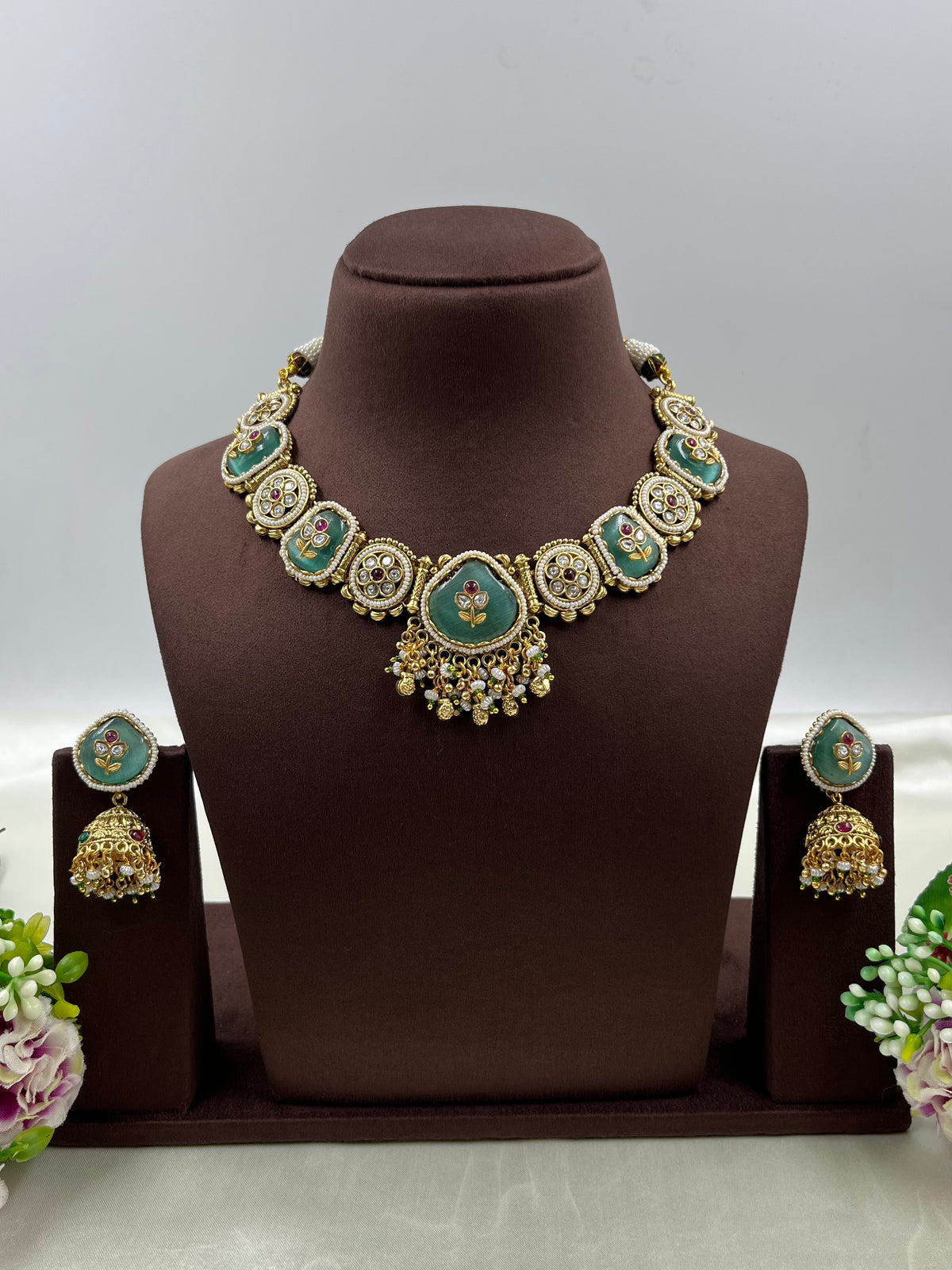 Amara Emerald Elegance Necklace
