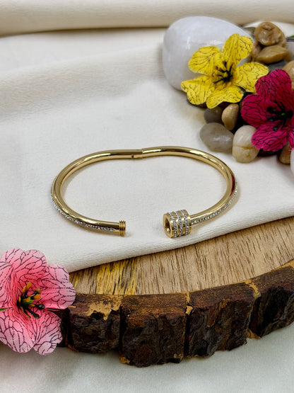 Alivia Anti-Tarnish Stainless Steel Bracelet (Openable)