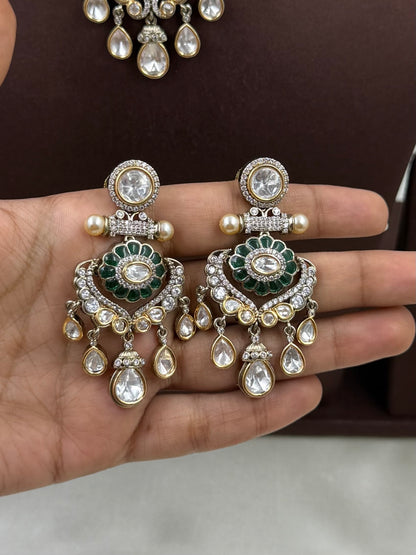 Unnati Mossonaite Victorian Choker Necklace Set