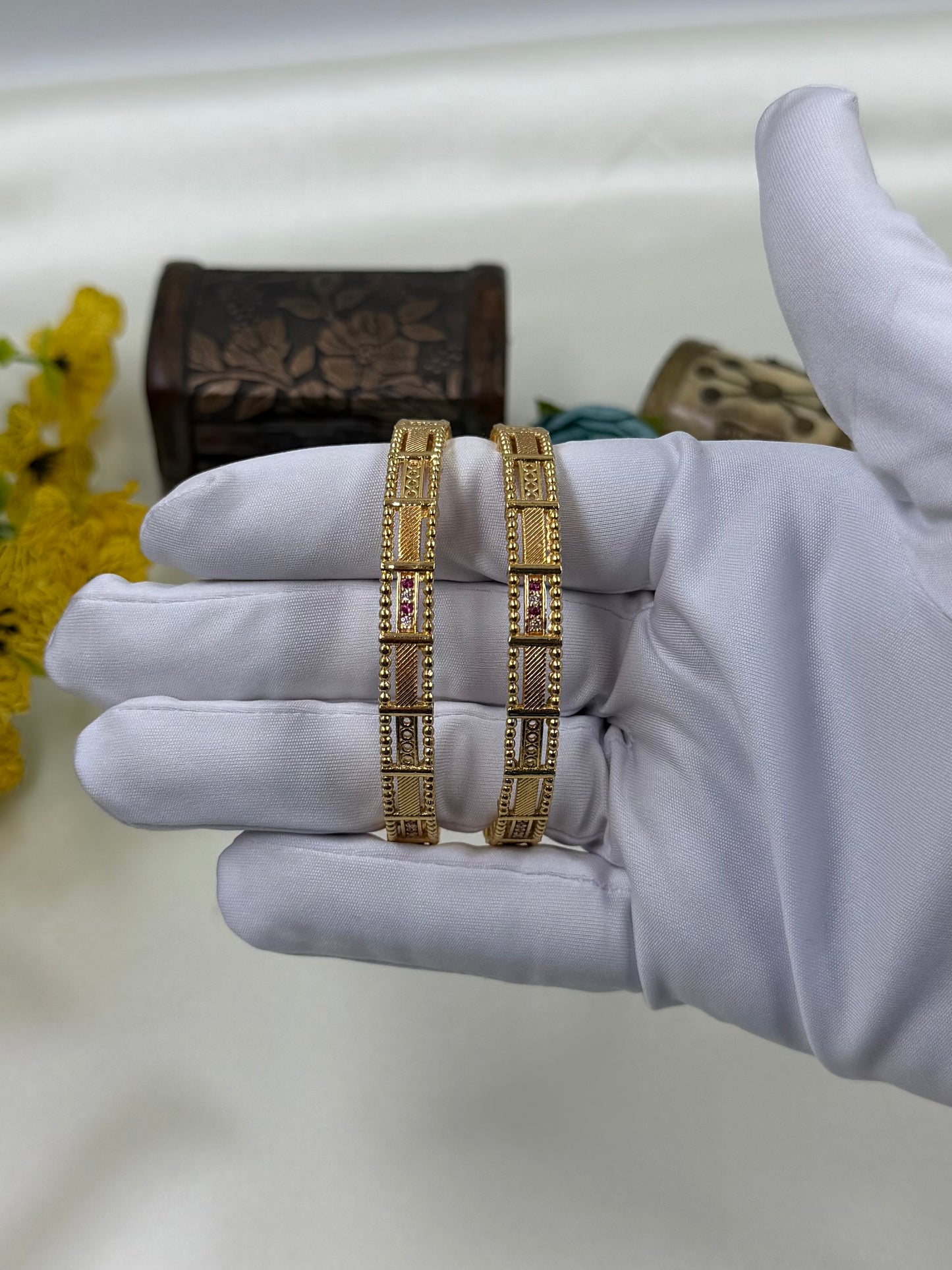 Eshika Gold Bangles