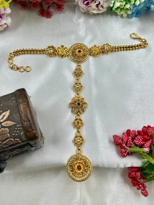 Varunika Traditional Gold Hath Panja (One Pis)