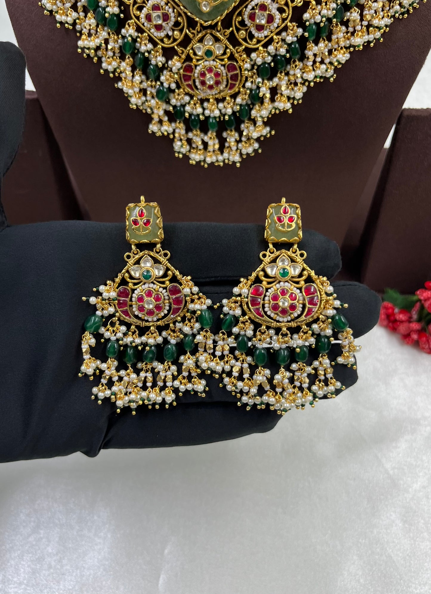 Shreya Pachi Kundan Premium Necklace