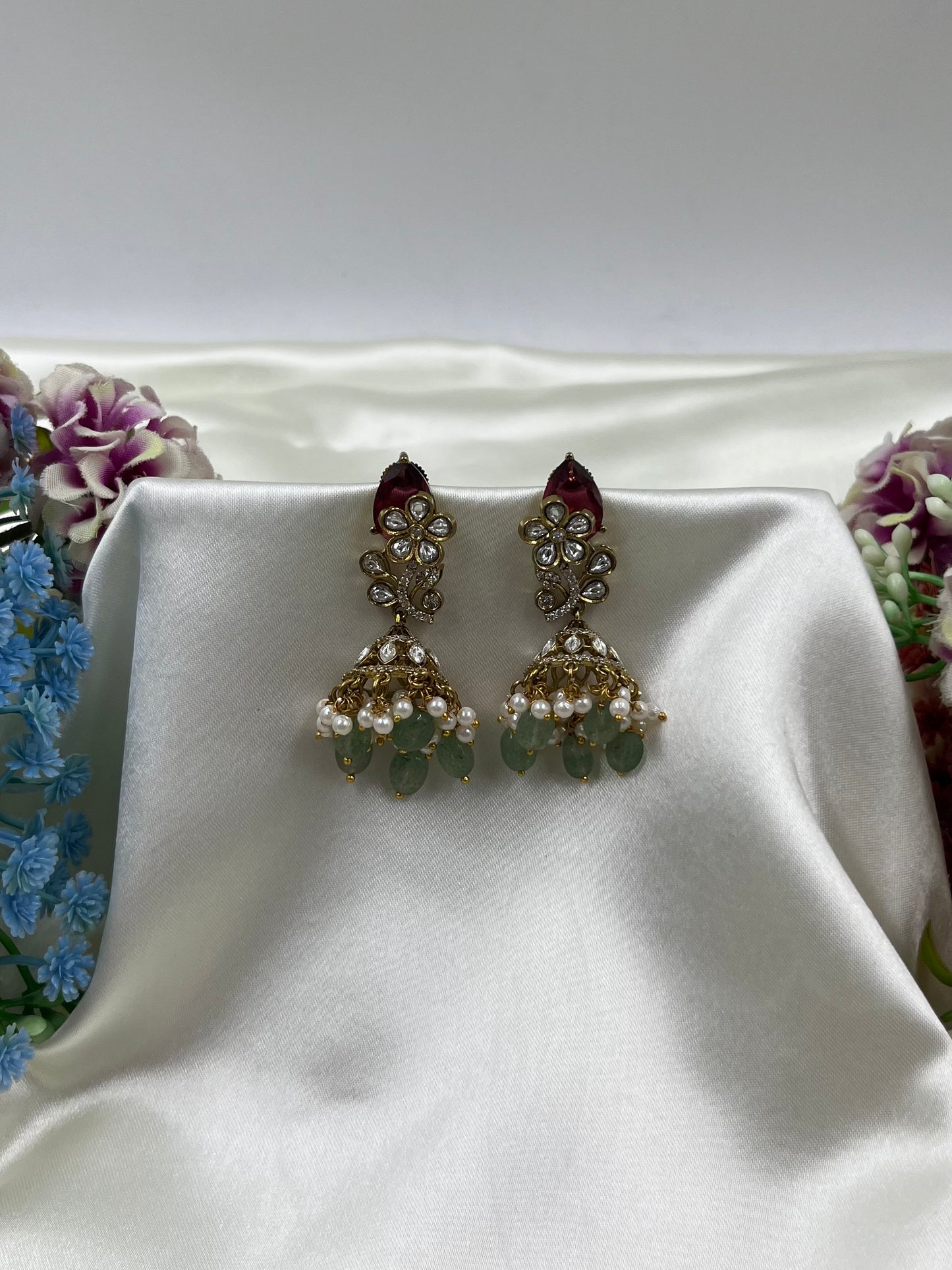 Isha Victorian Jhumka Earing