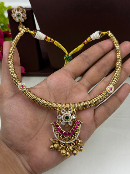 Komal Chorski Hasli Necklace Set