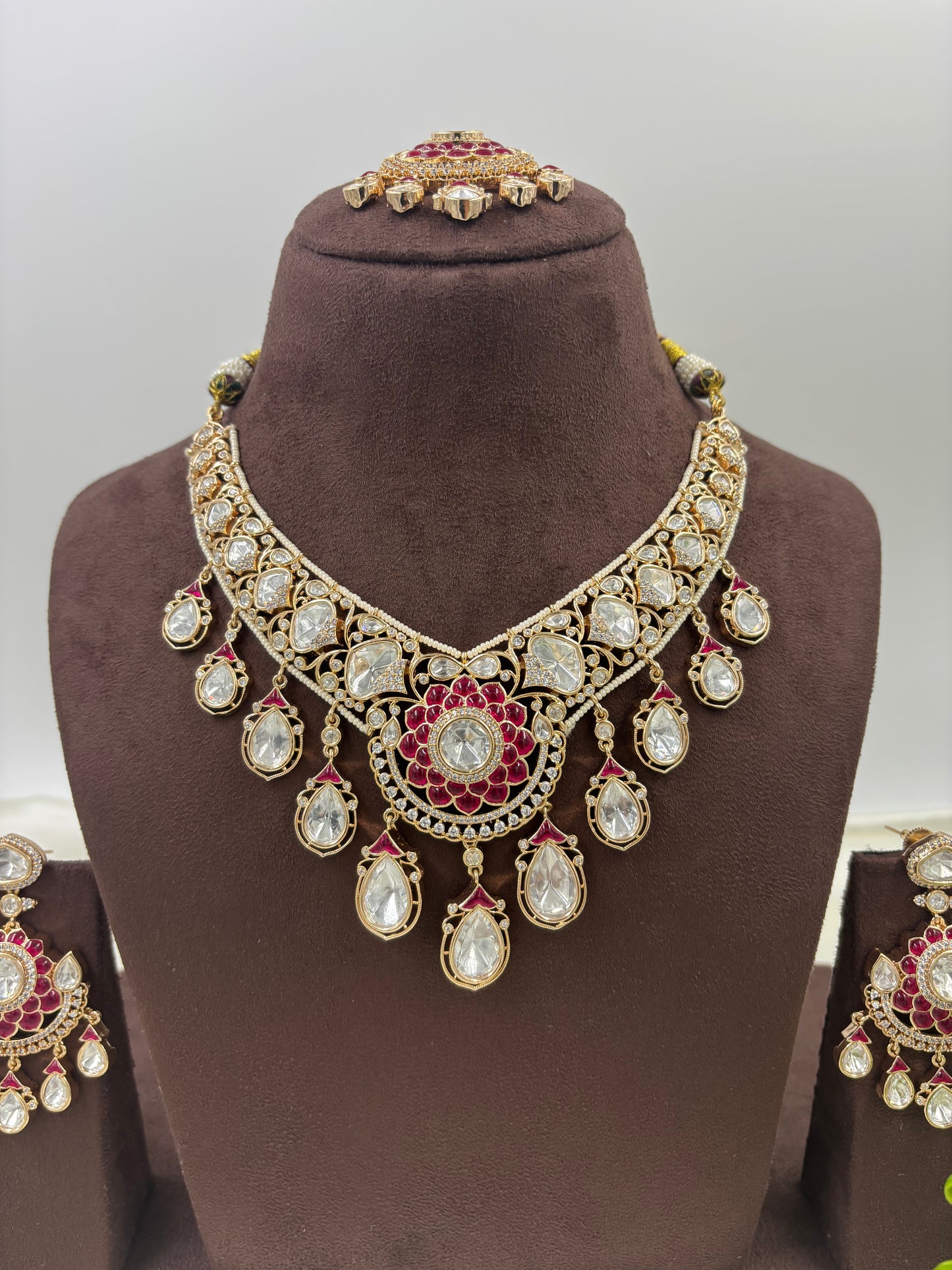 Heer Ratan Moissanite Kundan Necklace