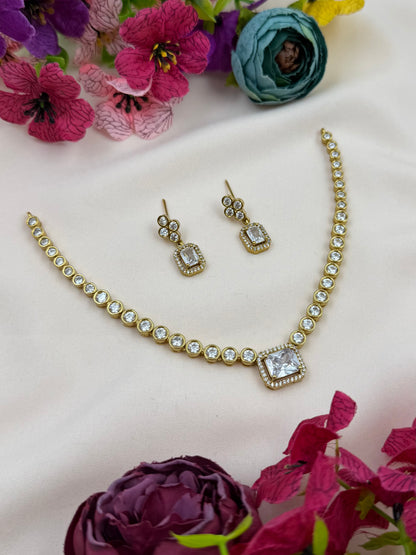 Purvi Victorian Delicate Necklace