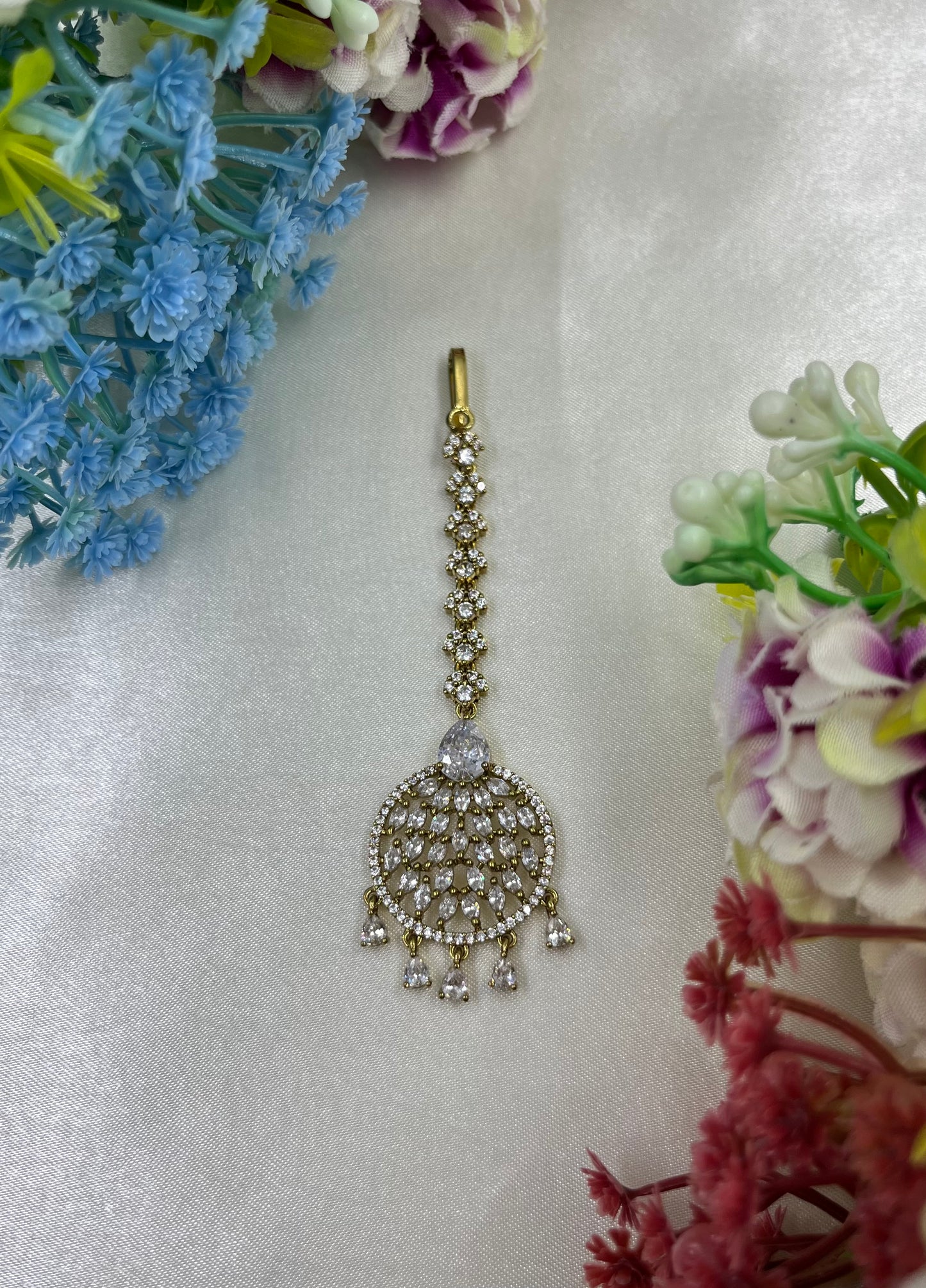 Suhani Ad Victorian Mang Tika