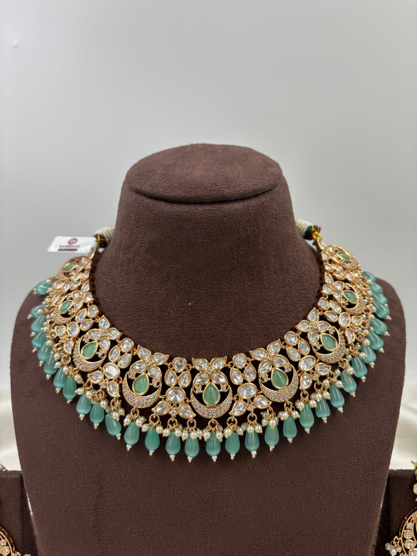ZEENAT MOISSANITE KUNDAN PEARL NECKLACE SET