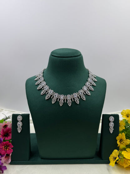 Daisy American Diamond Necklace