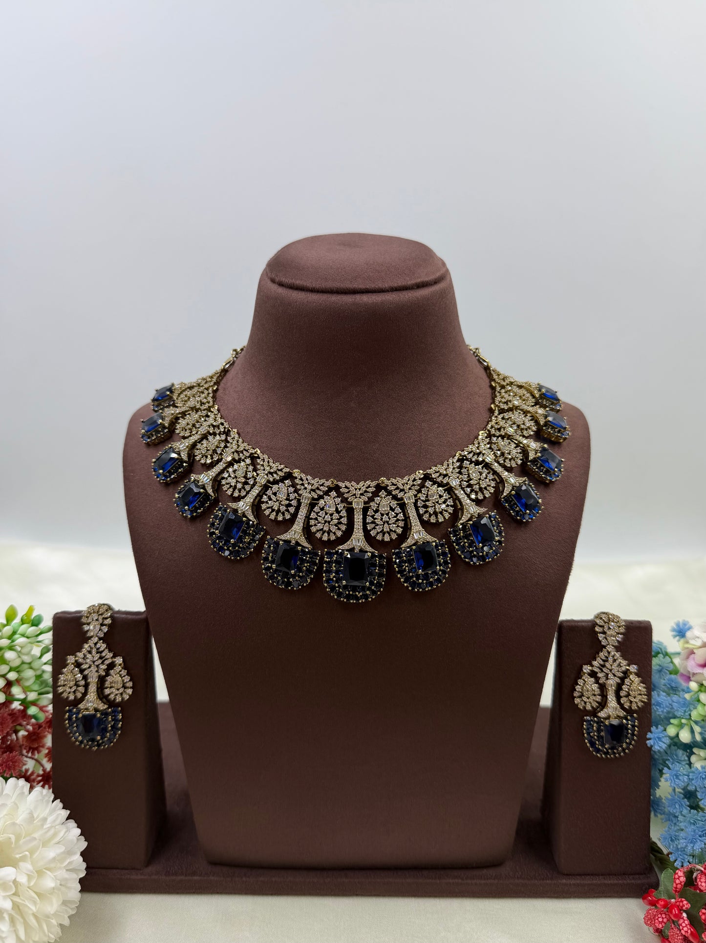 Tanvi Victorian American Dimond Necklace
