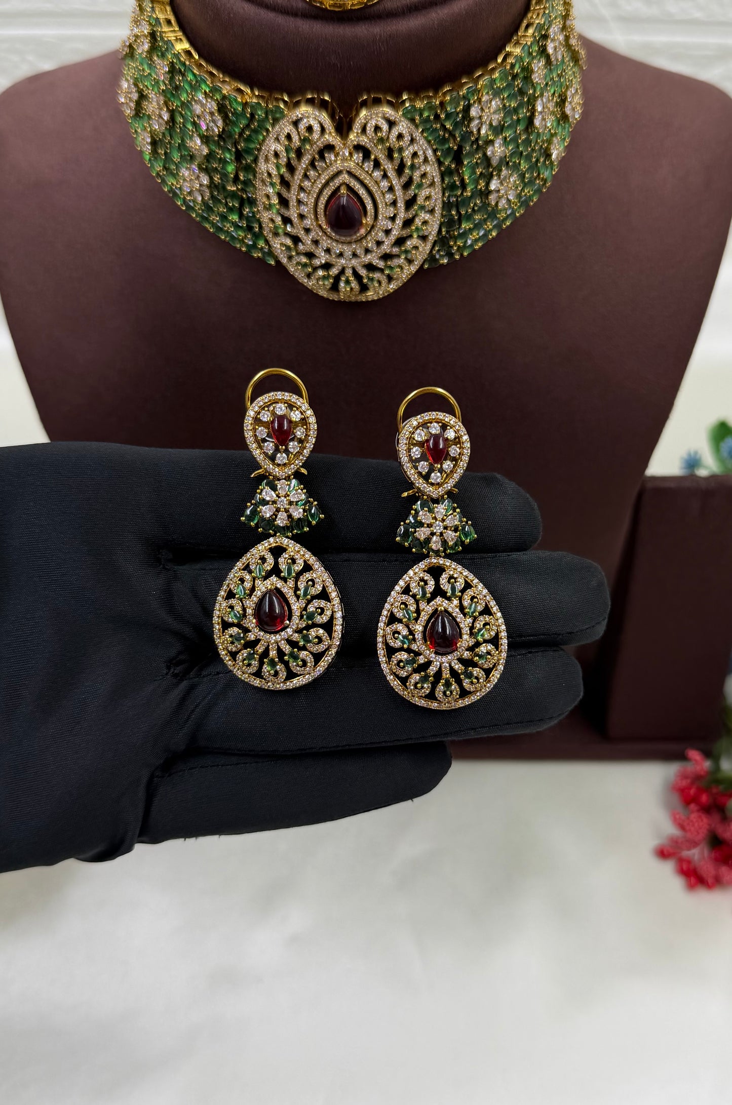 Alisha Victorian Premium Choker Set