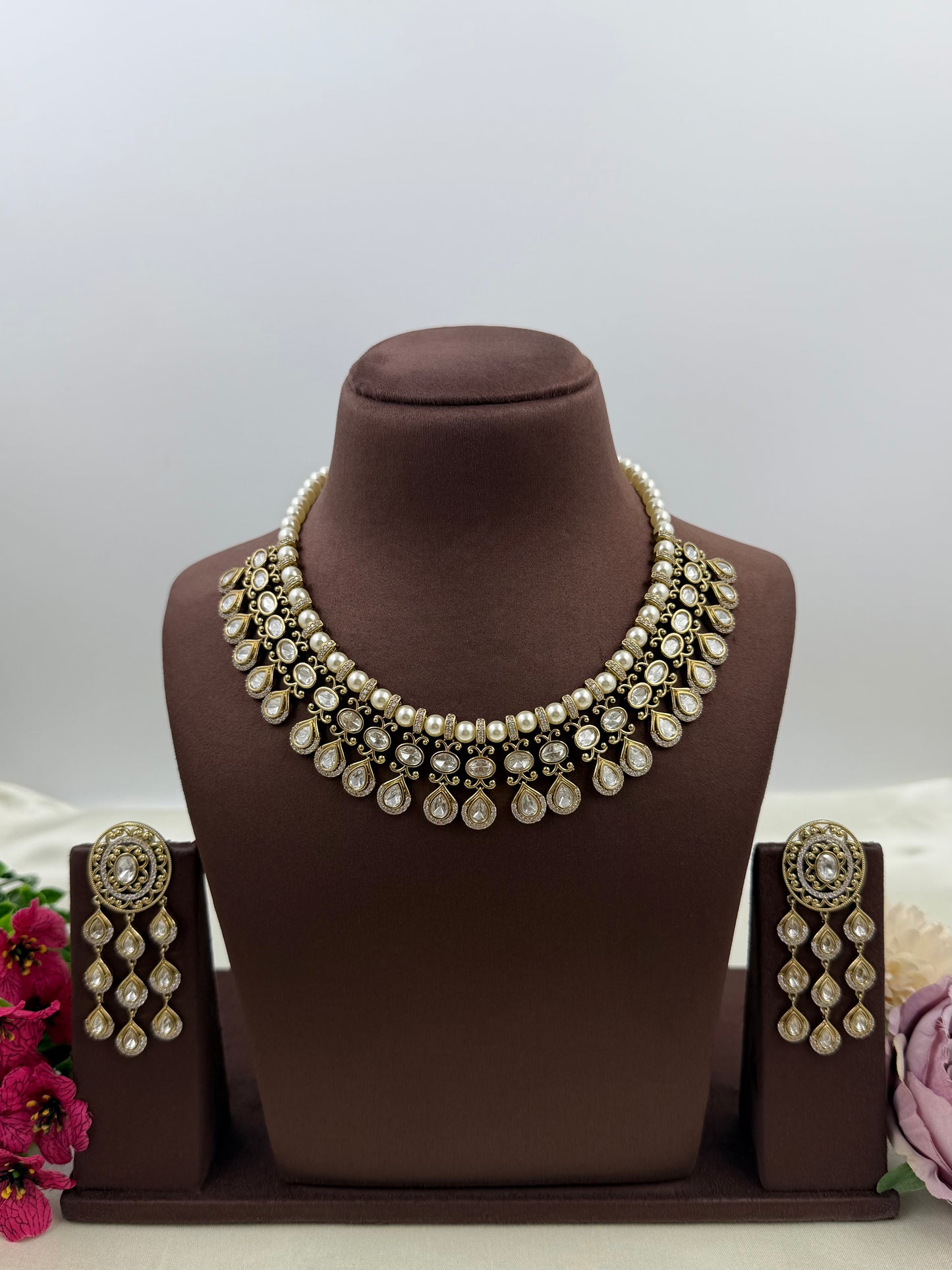 Nidhi Premium Victorian Necklace Set