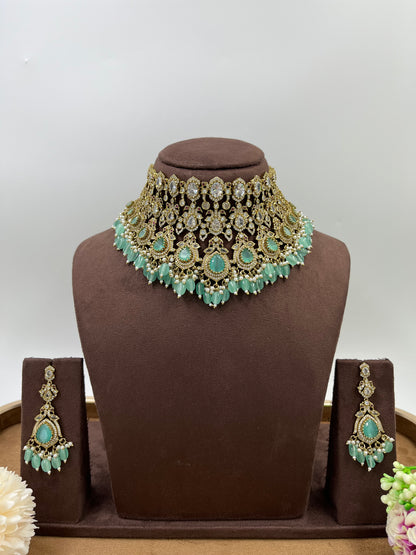 Elysian Shine Victorian Necklace Set