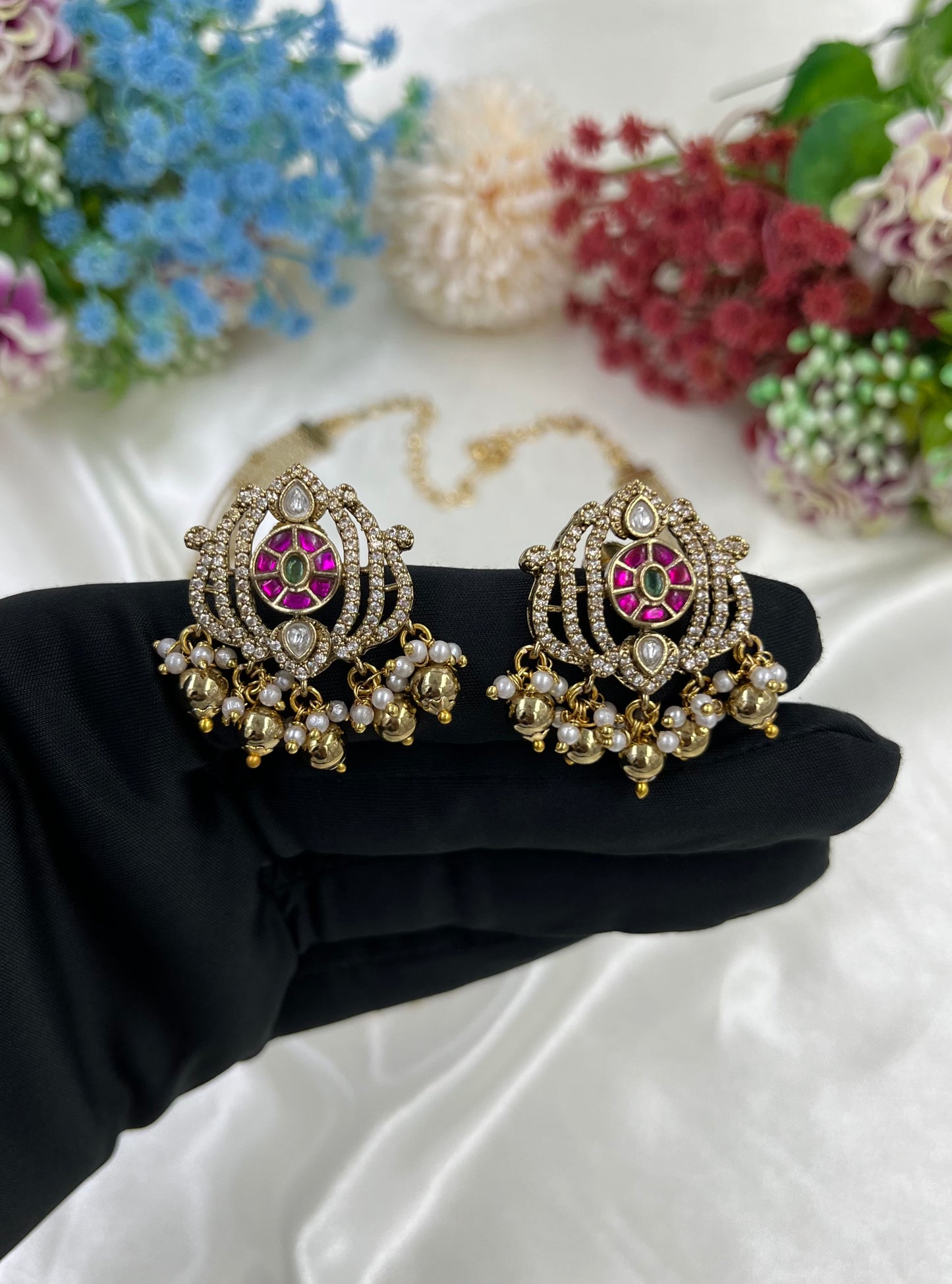 Usha Premium Victorian Hasli Necklace