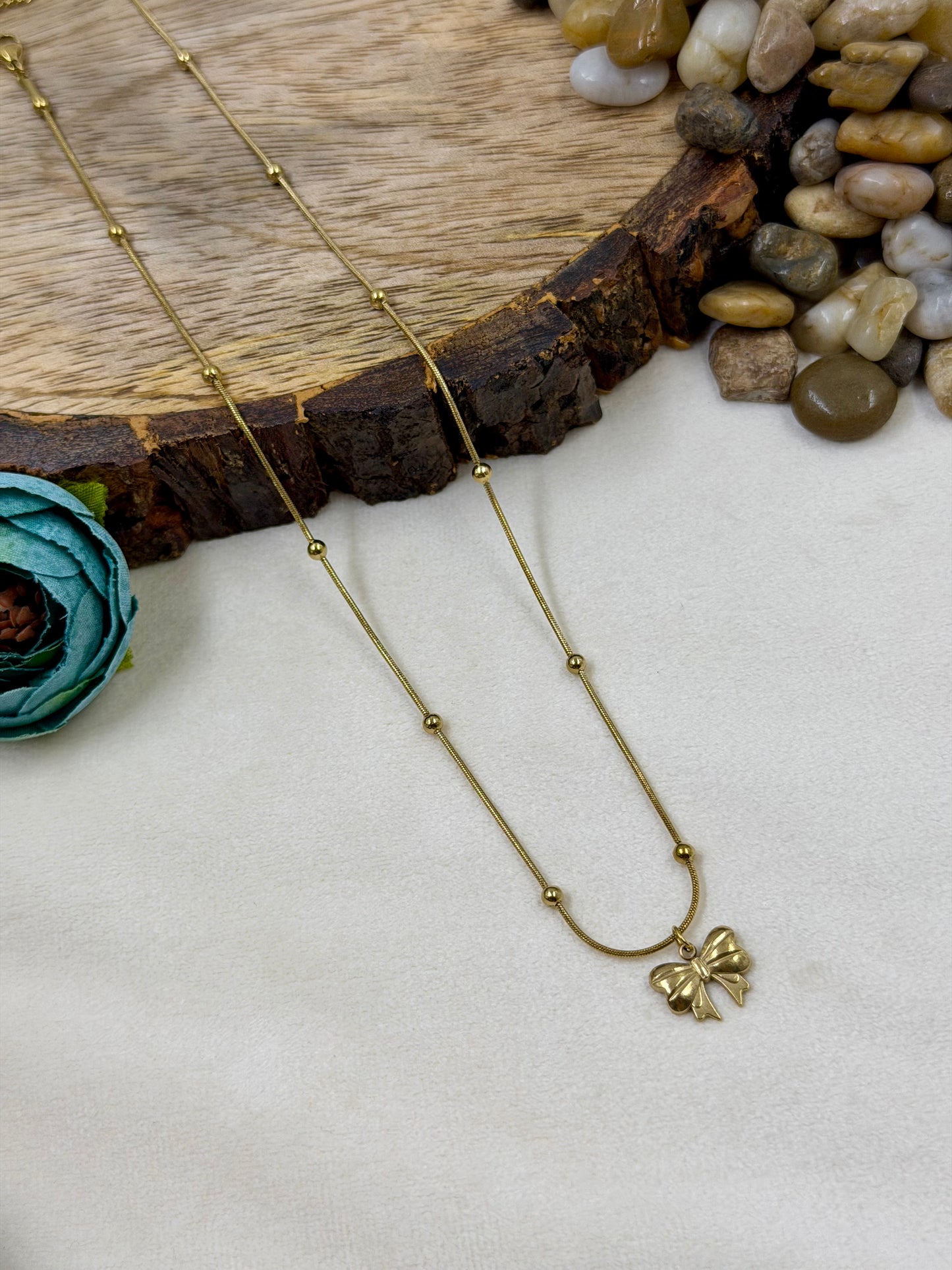 Ribbon Gold Chain