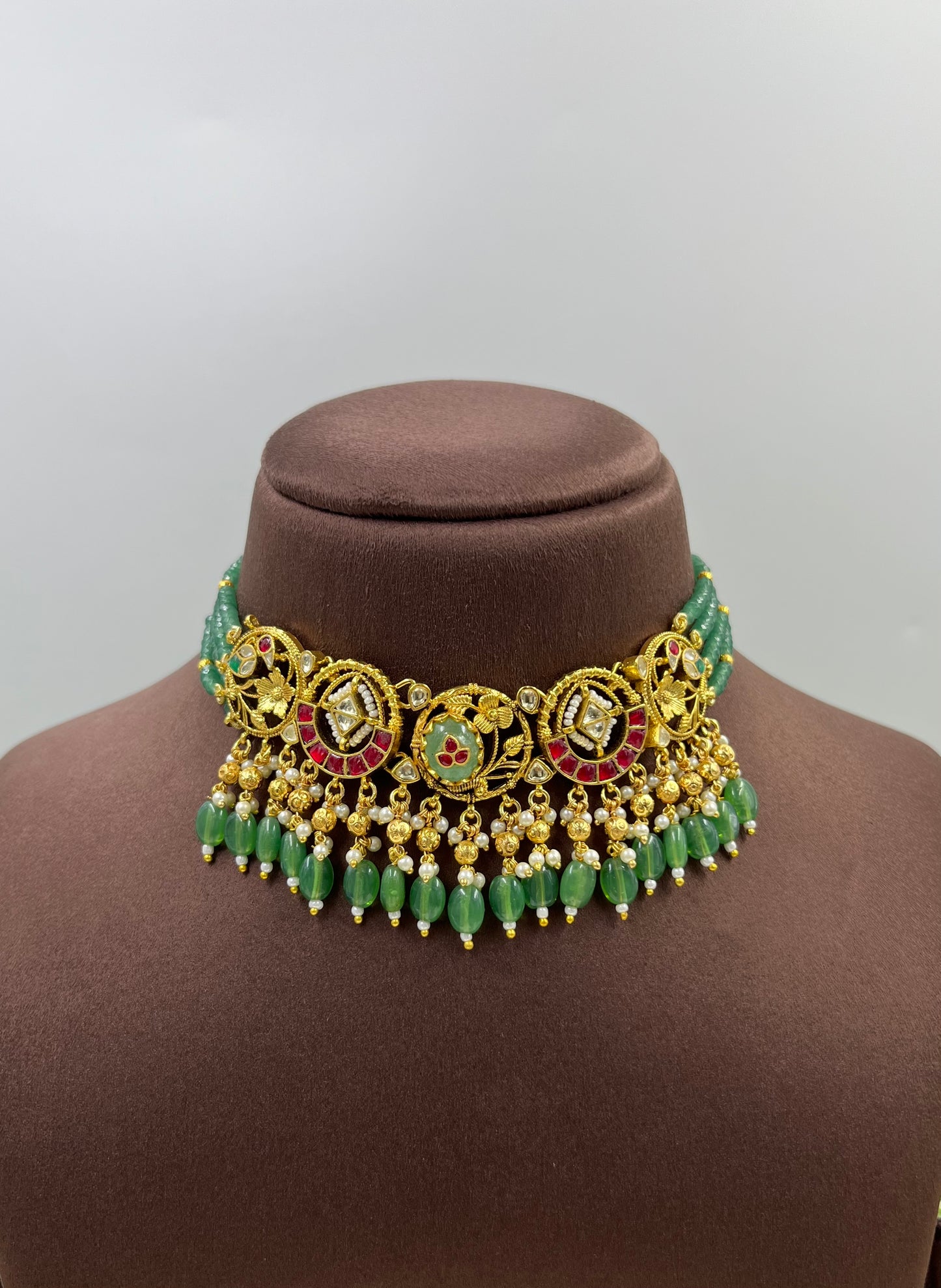 Divya Pachi Kundan Choker Necklace