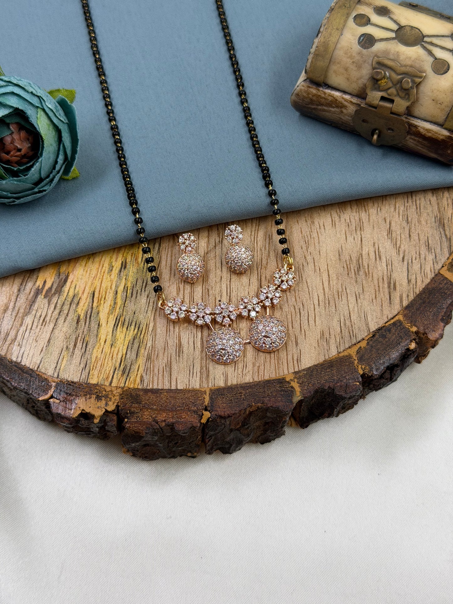 Floral Rose Gold Mangalsutra With Tops