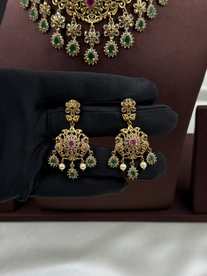 Hina Traditional Choker Necklace Set