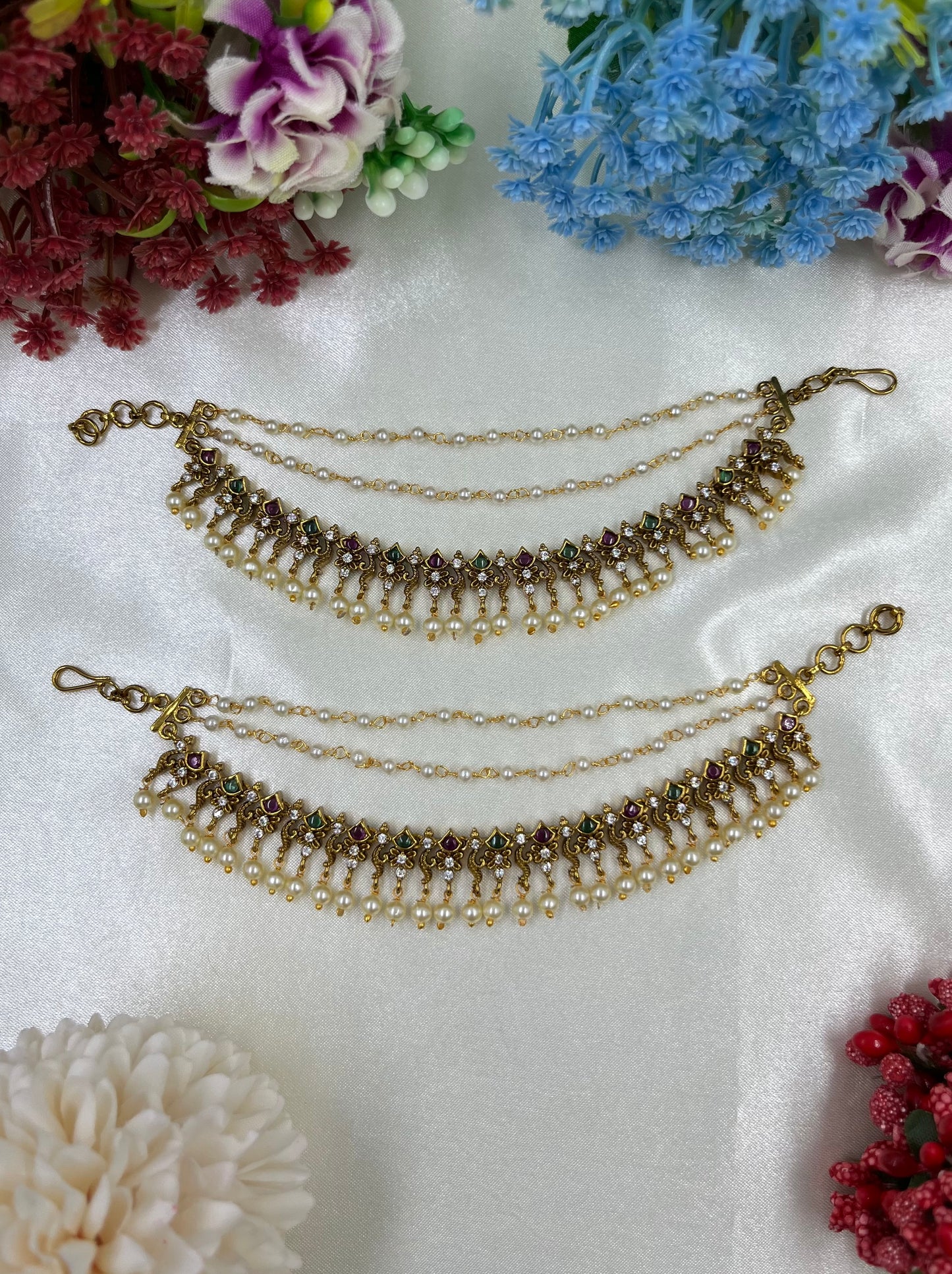 Kaavya Moti Ear Chain