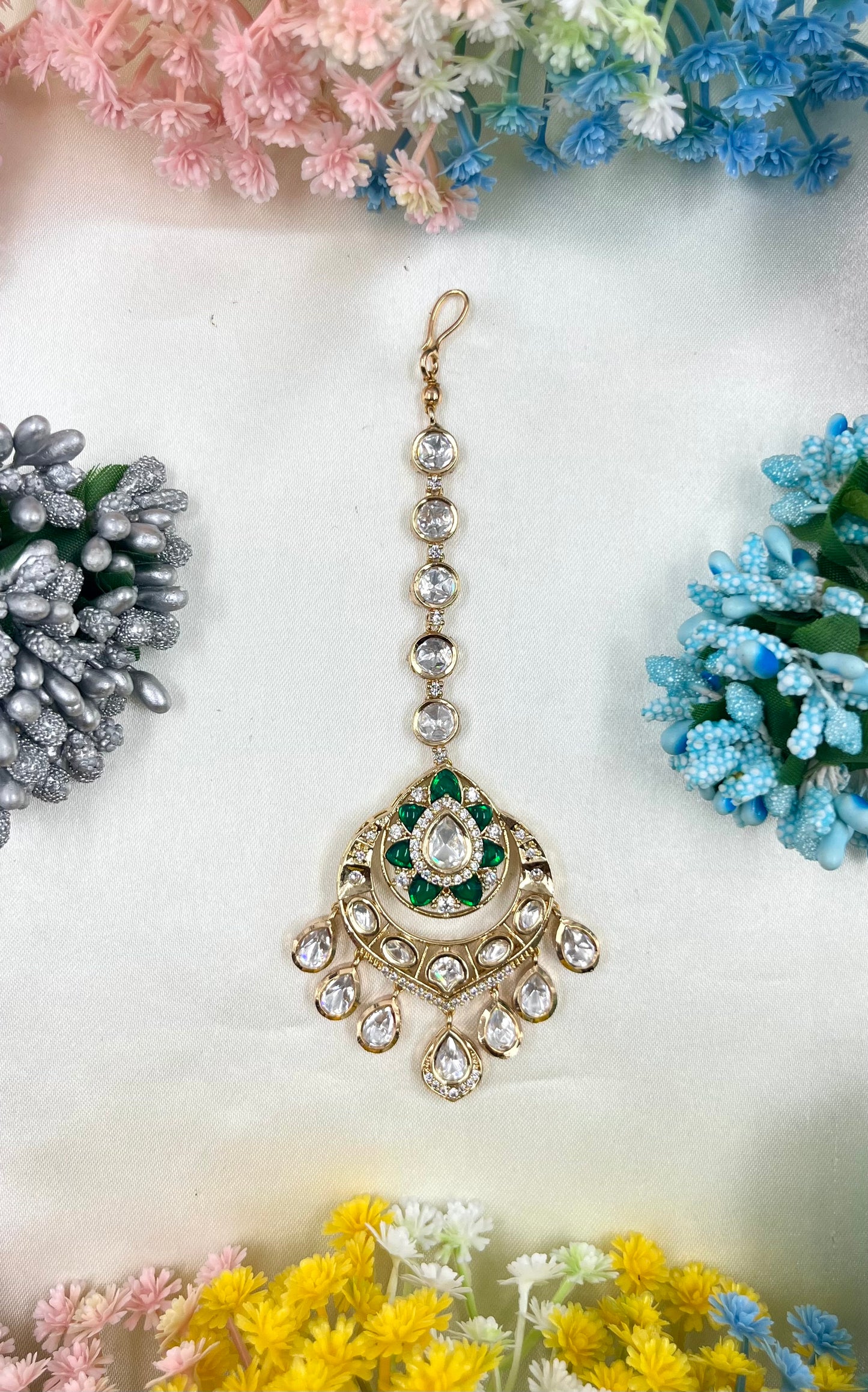 Kritika Moissanite Mang Tika