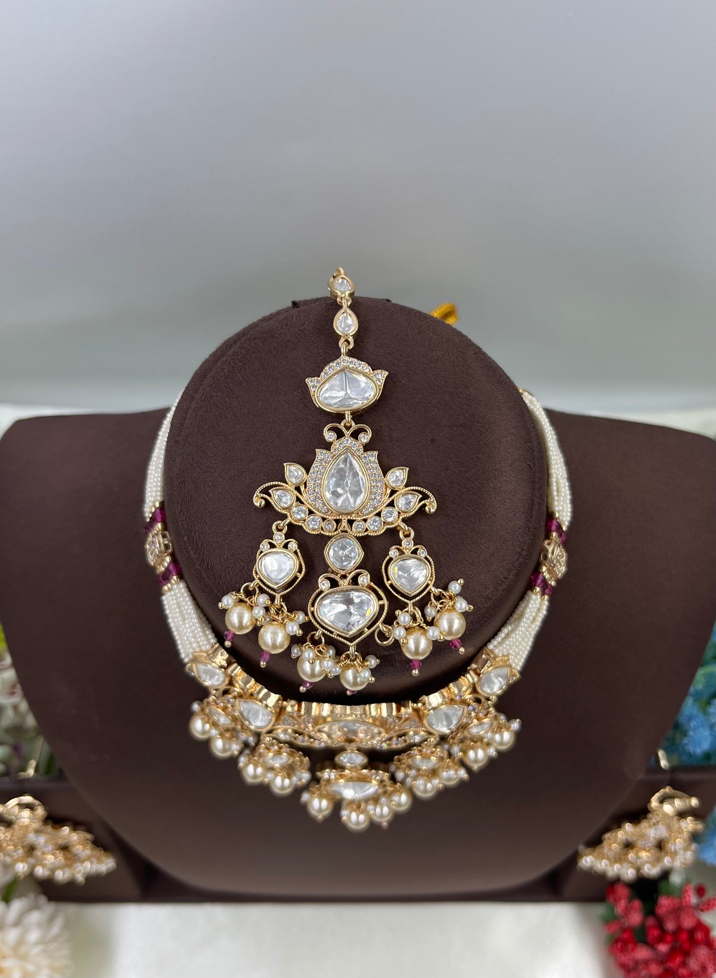Jharokha Moissanite Kundan Choker
