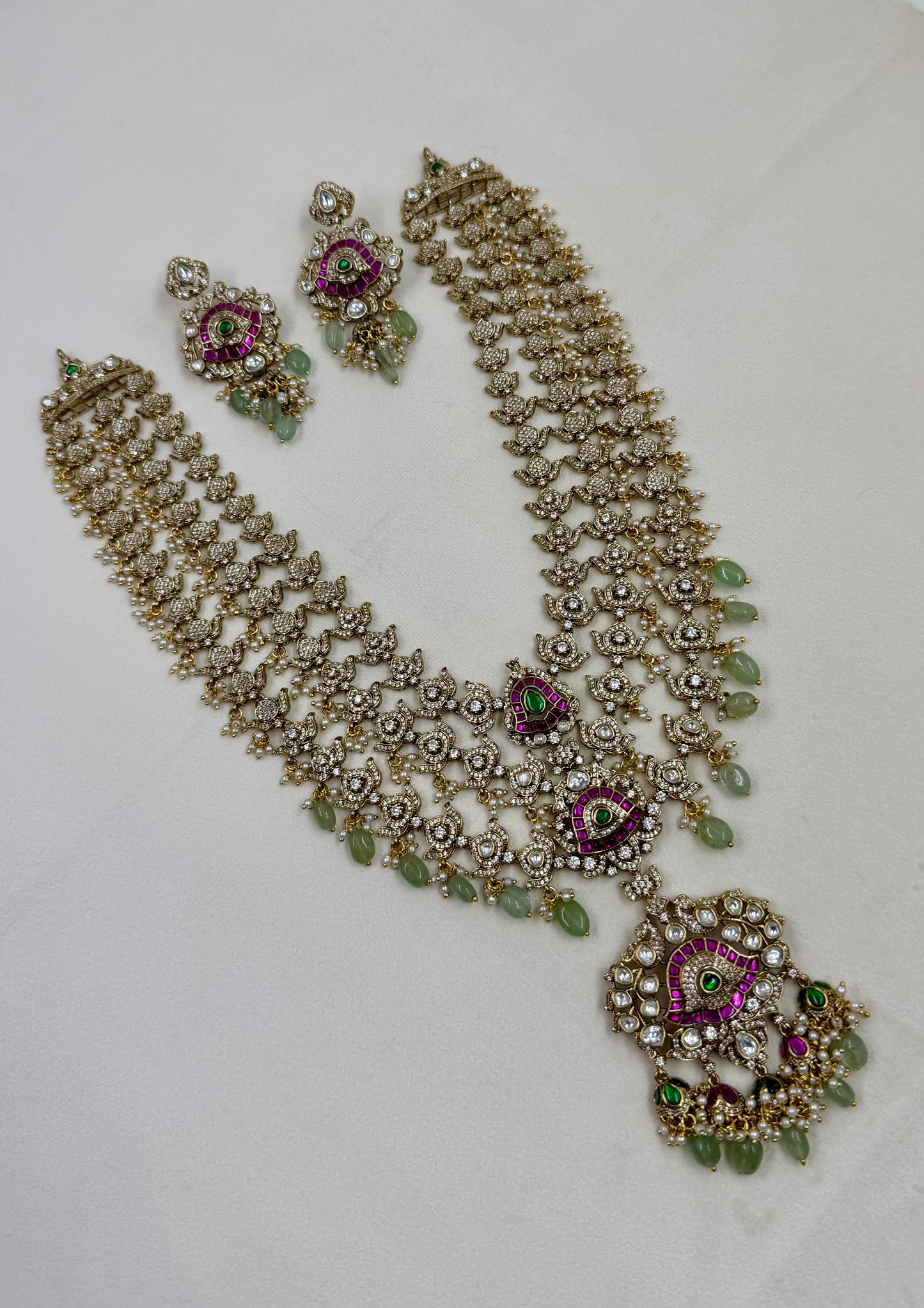 Ishita Victorian Pachi Kundan Long Necklace Set