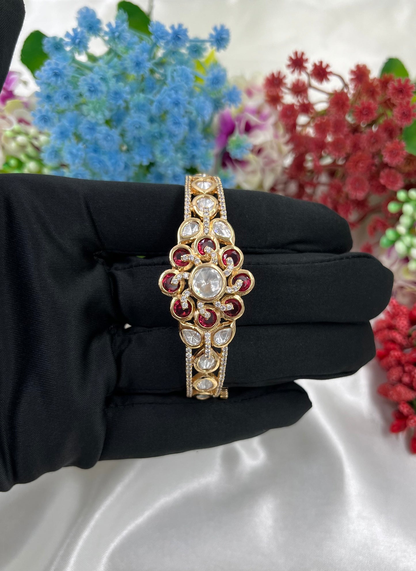 Lustra Moissanite Kundan Bracelet (Openable)
