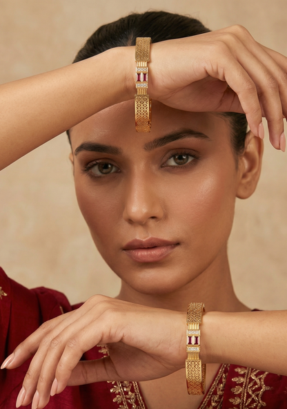 Dhanvi Gold Bangles