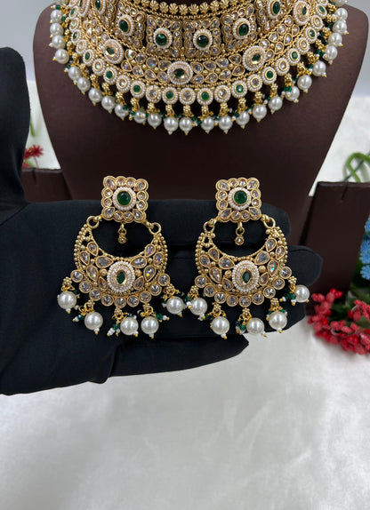 Aarvi Traditional Choker