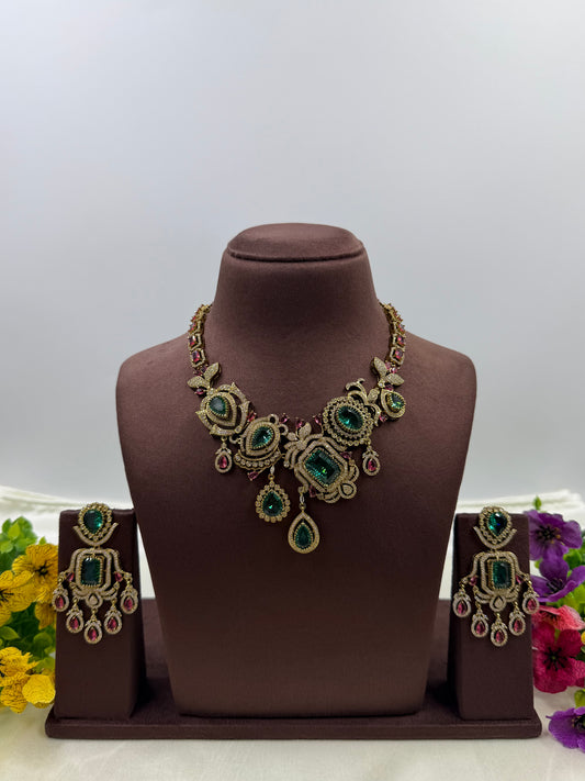 Gaytri Victorian Premium Necklace