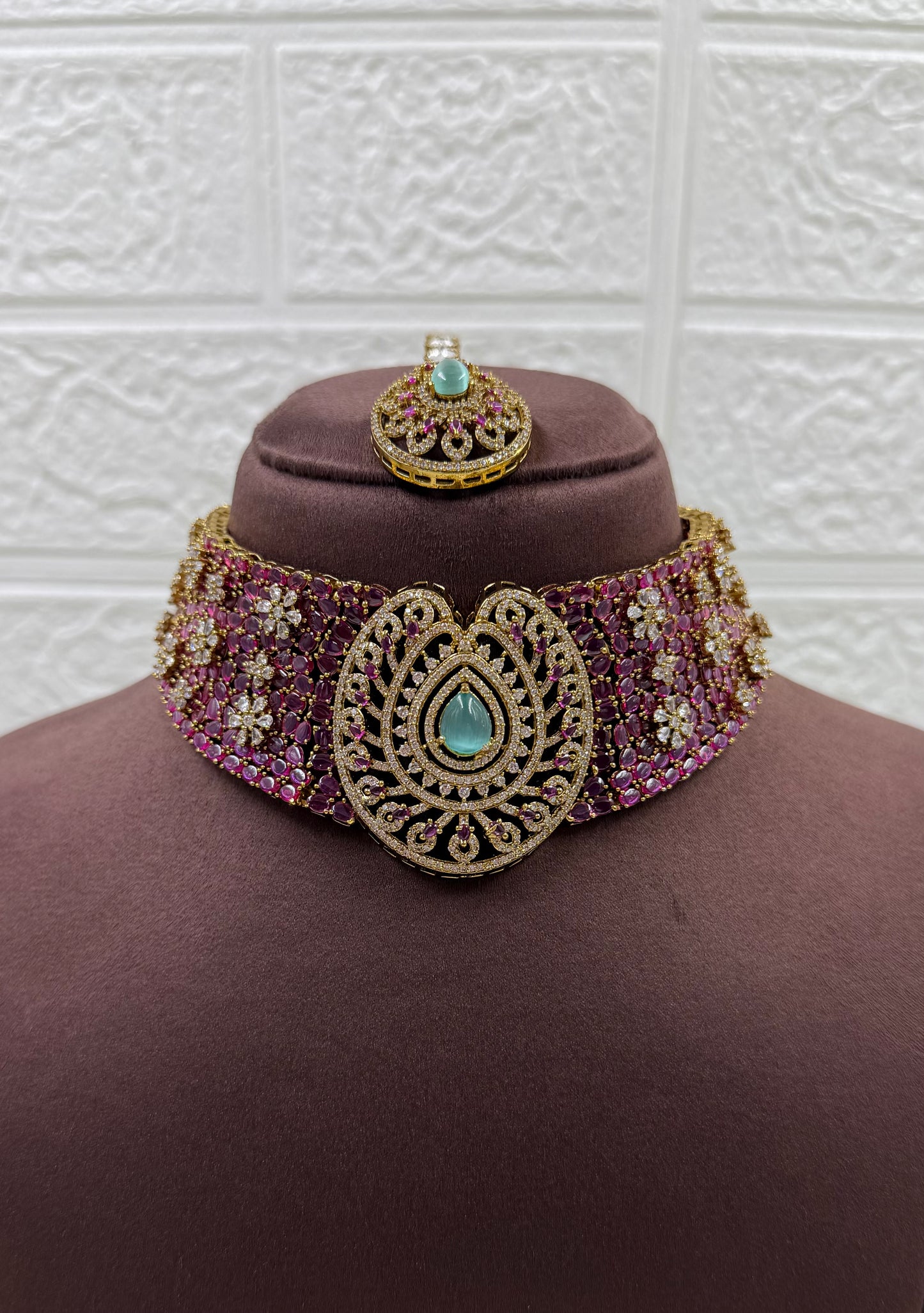 Alisha Victorian Premium Choker Set