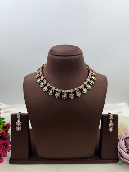 Hema Victorian Delicate Necklace Set