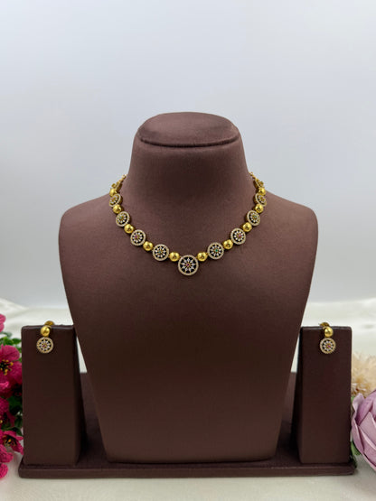 Vanya Victorian Delicate Necklace Set