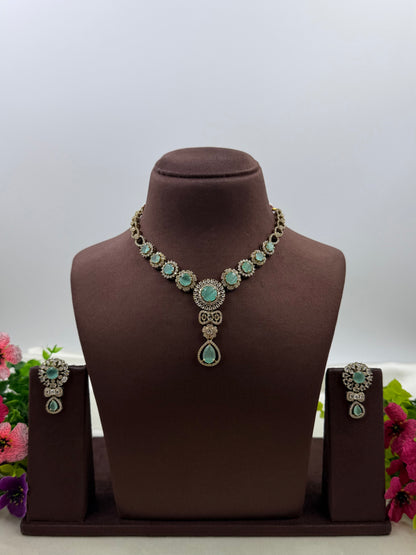 Diya Victorian Delicate Necklace Set