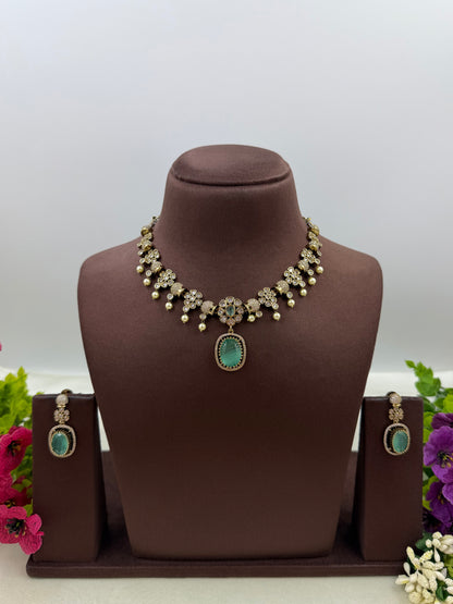 Pooja Victorian Delicate Necklace Set