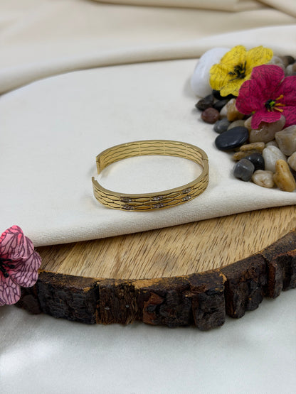 Ruchira Stainless Steel Bracelet (Openable)