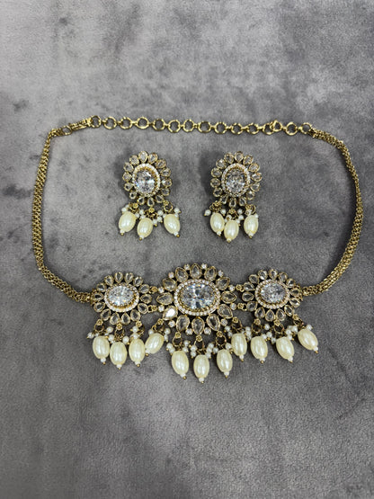 Veena Floral Victorian Necklace set